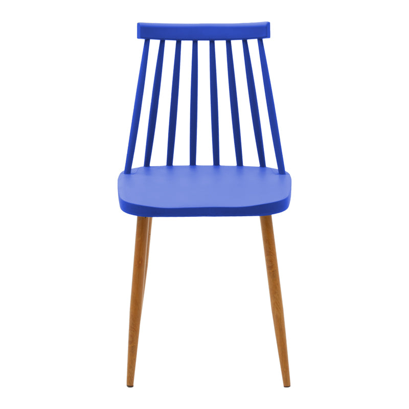Модерна скандинавска трпезариска столица Chair Umberer со ергономско сино седиште од зајакнат полимер врз високостабилни метални ногарки во природна натур нијанса