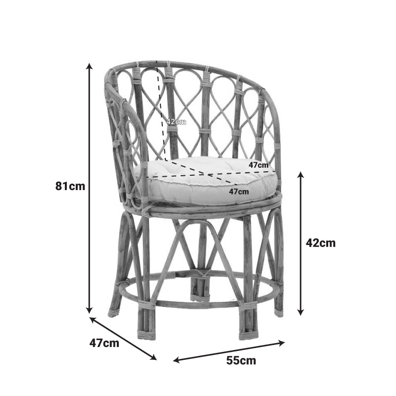 Модерна, естетска и уникатна фотелја Armchair Halne изработена од масивно ткаен природен ратан со мека комфорна перница за седење