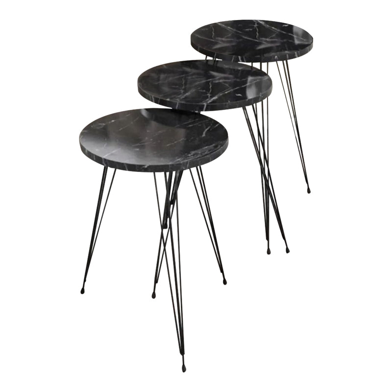 Модерен, естетски и уникатен сет од три клуб масички Side tables Laren со горна плоча во луксузен декор на црн мермер со бели вени и стабилни црни метални ногарки