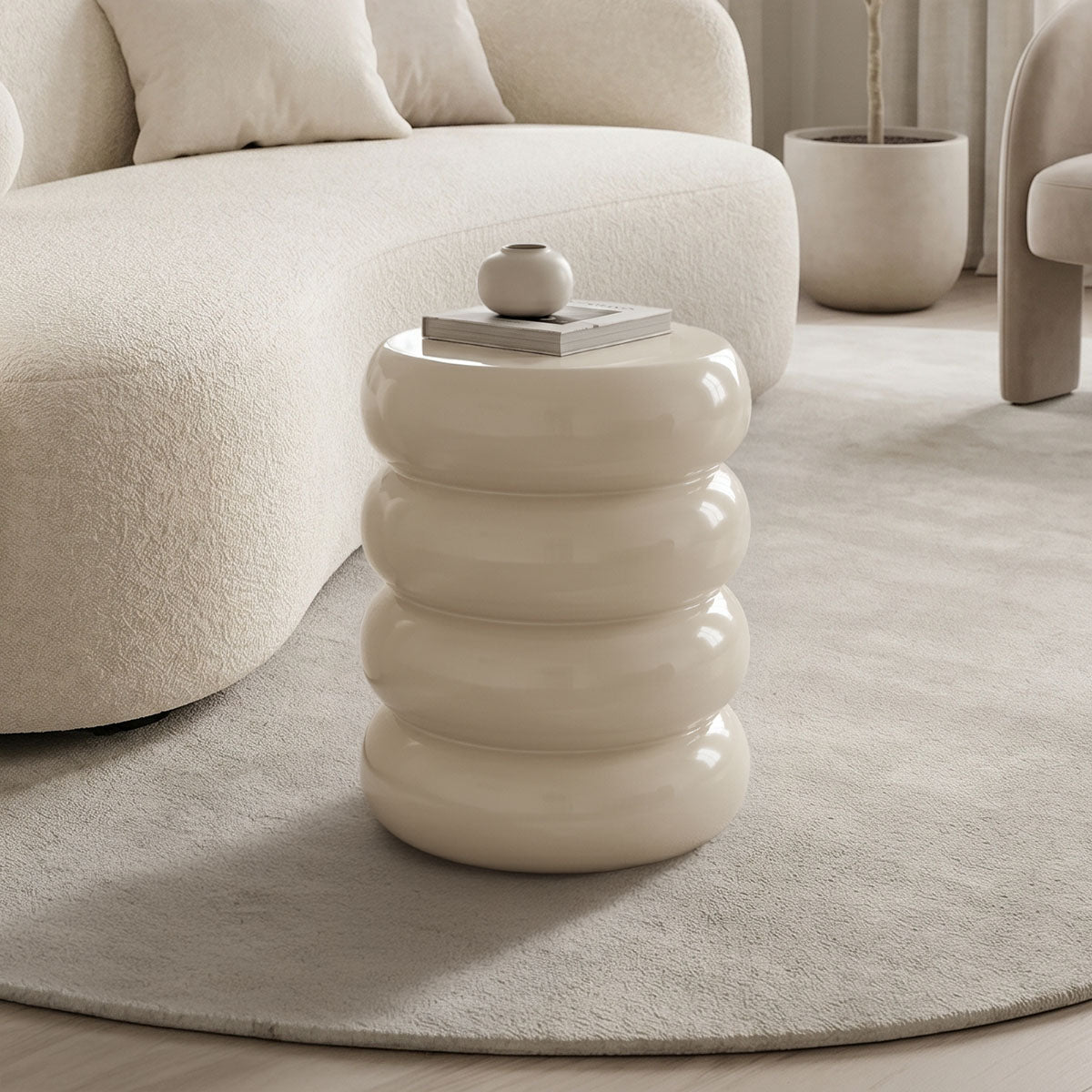 Модерна, естетска и уникатна цилиндрична помошна масичка Side Table Tallo од зајакнат бетон во бела боја со софистицирана монолитна база и мазна мат текстура